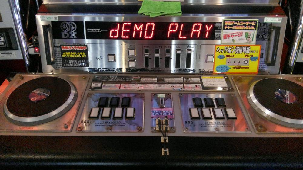 Japanese Arcade Jungle: Throw Down a Beat with Beatmania